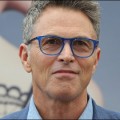 Tim Daly et sa femme dans le pilot de la com�die Newlyweds de NBC